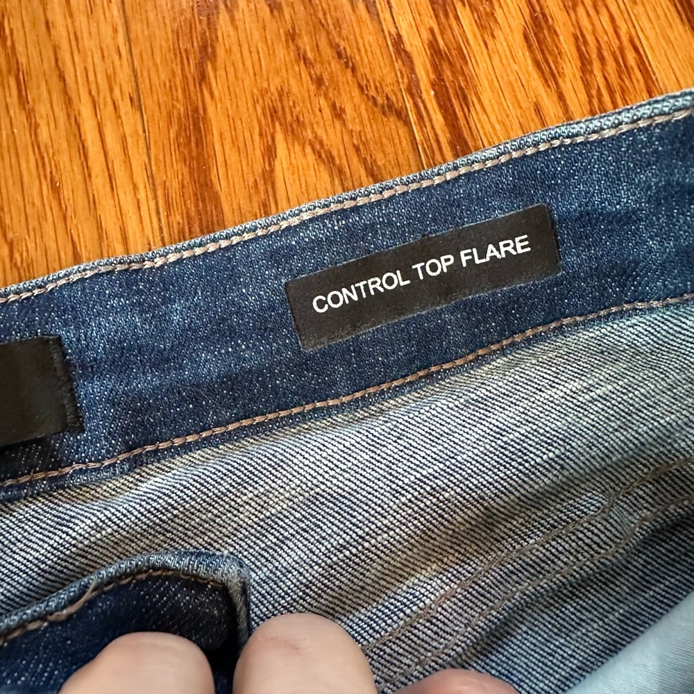 Women's Control Top Blue Flared Jeans Size 7 - Picture 3 of 6